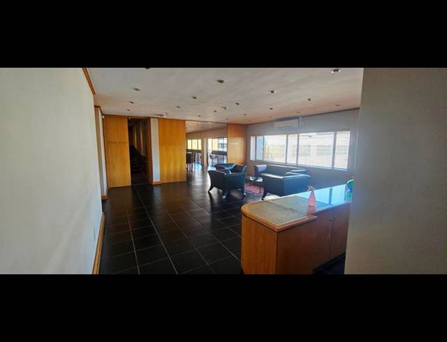 BUSINESS PROPERTY TO RENT IN HALFWAY GARDENS